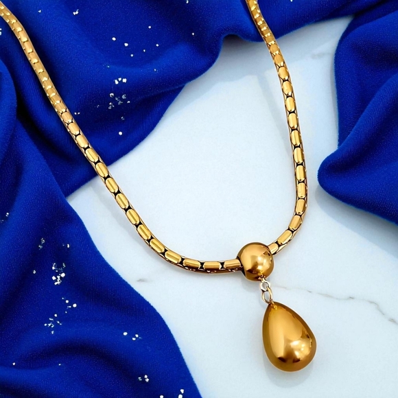 ποΈ Modern Luxe 18K Gold Plated Teardrop Pendant Necklace Trendy Minimalist Chic - Picture 9 of 13